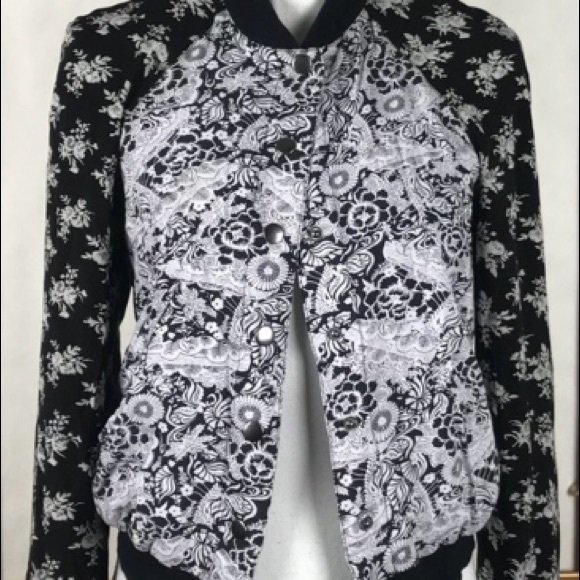 HOST PICK! PRICE FIRM!! FREE PEOPLE BOMBER JACKET - Picture 3 of 5